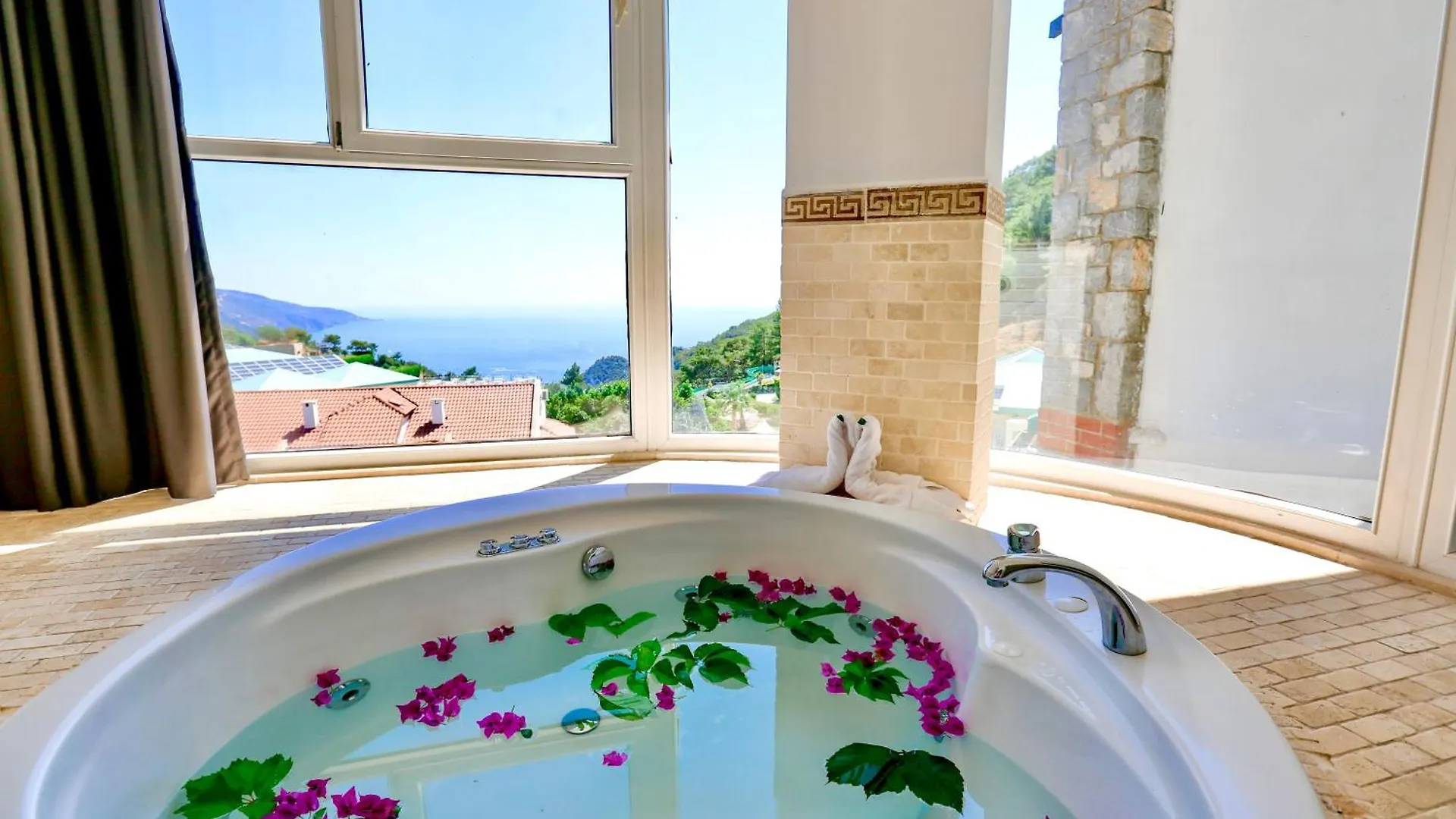 Tropical Deluxe Hotel Φετιγιέ